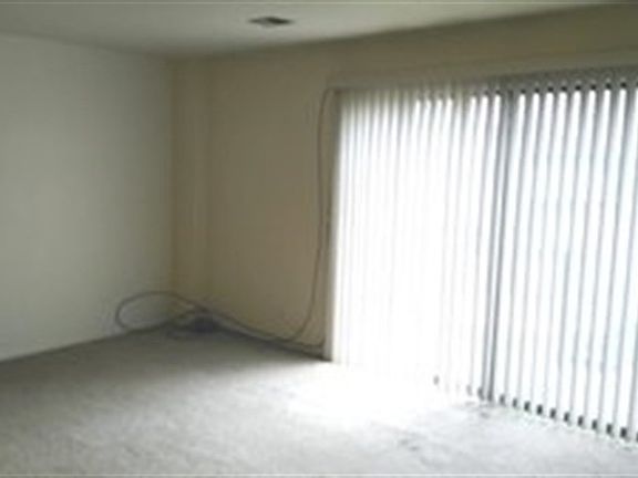 2nd image of 4823 W 109th St APT 304
