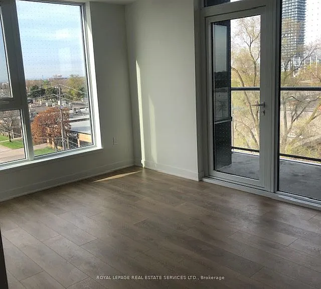 1037 The Queensway #412 — Photo 14