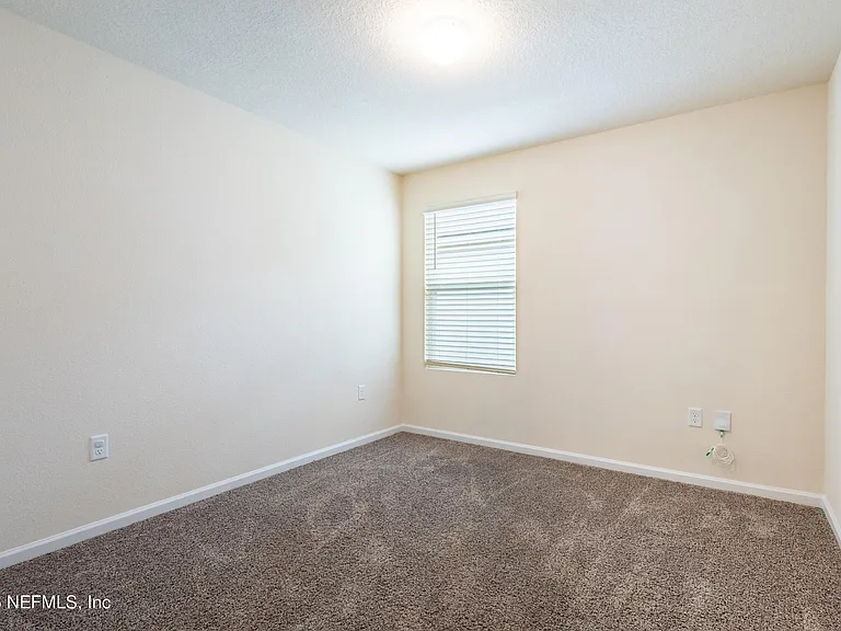 2446 Oak Stream Dr — Photo 31