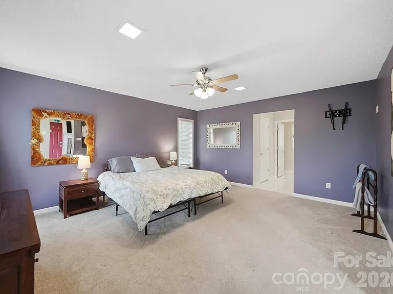 160 Reese Loop — Photo 6