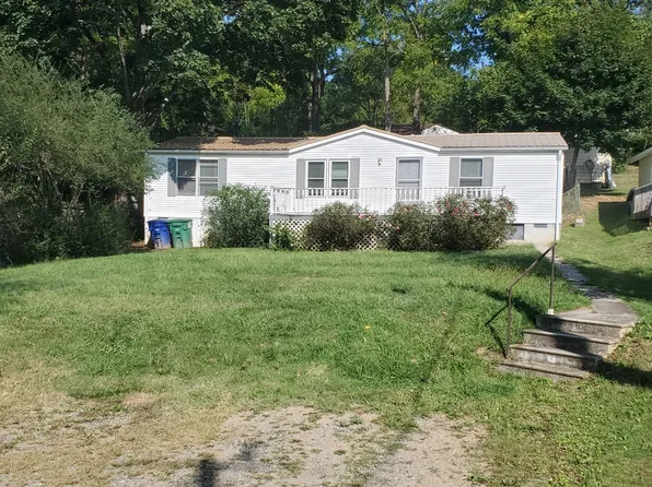 131 Harrison St, Swannanoa, NC 28778