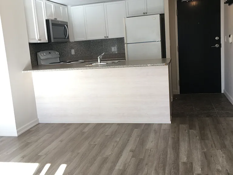 8 Park Rd #1711 — Photo 14