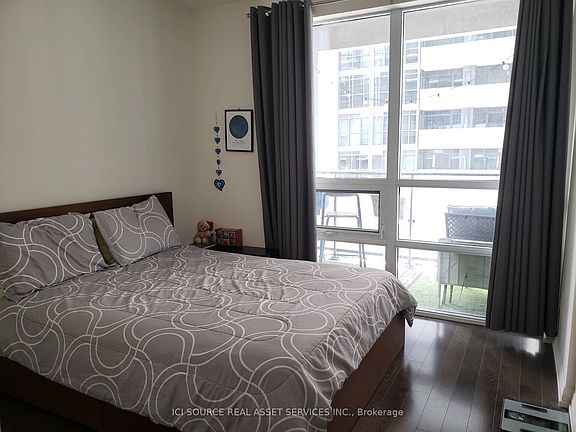 5th image of 460 Adelaide St E #901