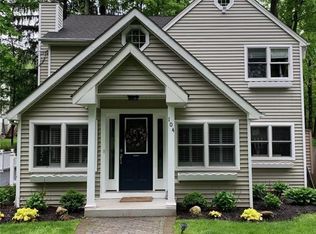 104 Daisy Dr, Lake Lincolndale, NY 10541