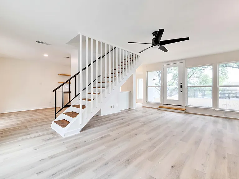 1905 Woodland Ave #A — Photo 8