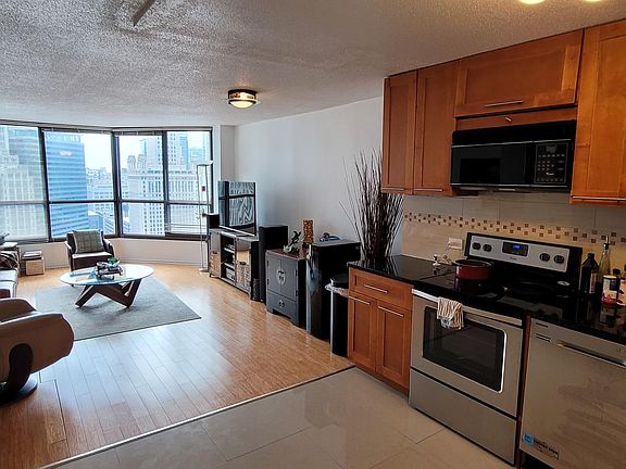 5th image of 405 N Wabash Ave Unit 2610