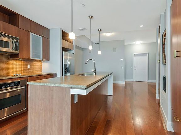 5th image of 111 N 12th St Unit 1608
