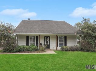 13635 S Trace Dr, Walker, LA 70785
