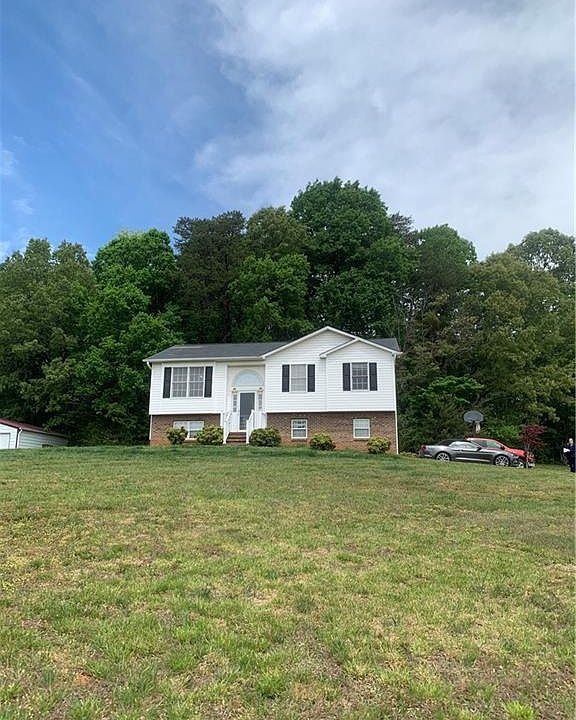 1st image of 8271 Creedmoor Dr