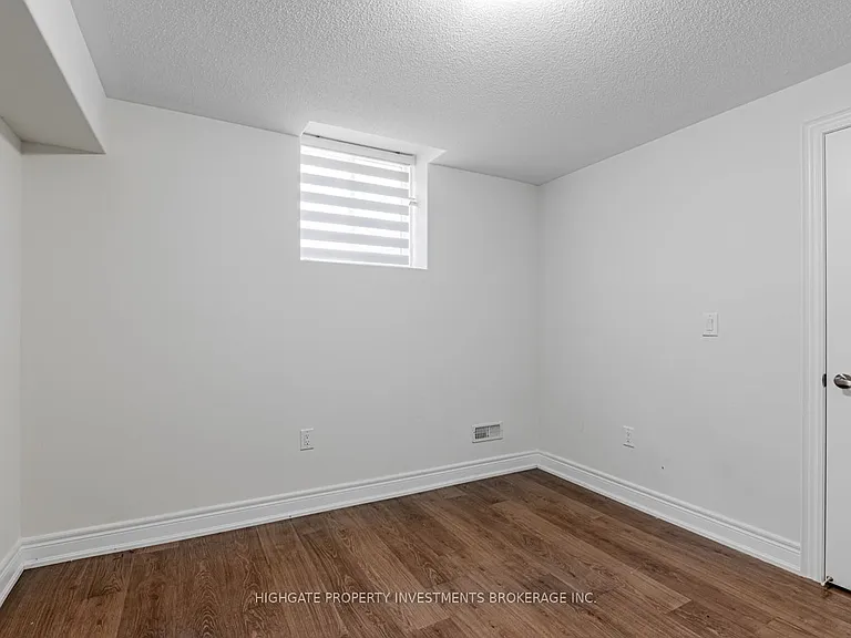 1055 Purus Path #BASEMENT — Photo 24