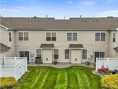 14215 Prairie Meadow Dr — Photo 24
