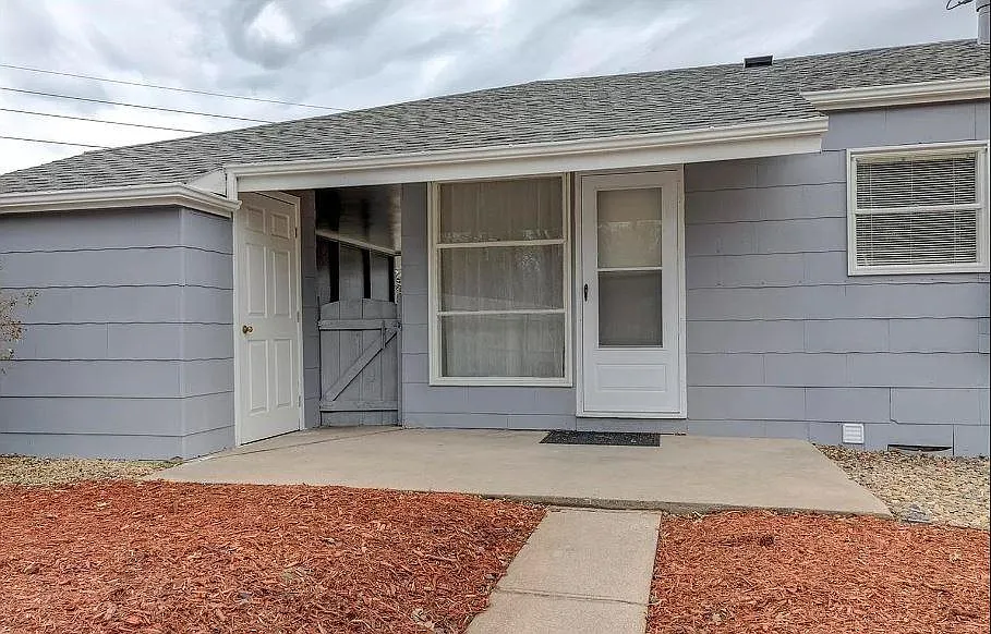 3 bed, 900 sqft, $2,510 — Photo 4