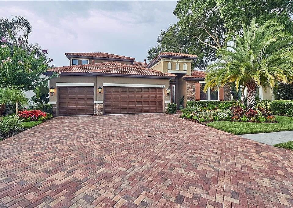 1st image of 2576 Grand Lakeside Dr