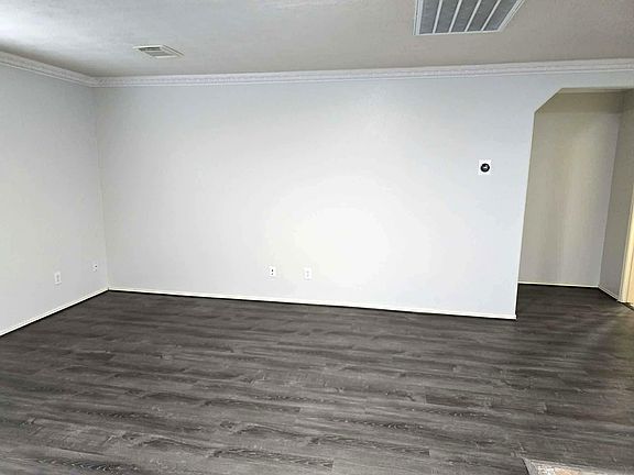 4th image of 3723 Rowlock Vine Dr