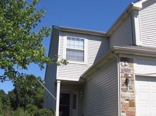 8306 Sierra Woods Ln, Carpentersville, IL
