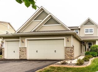 1631 Hackberry Ct, Carver, MN 55315