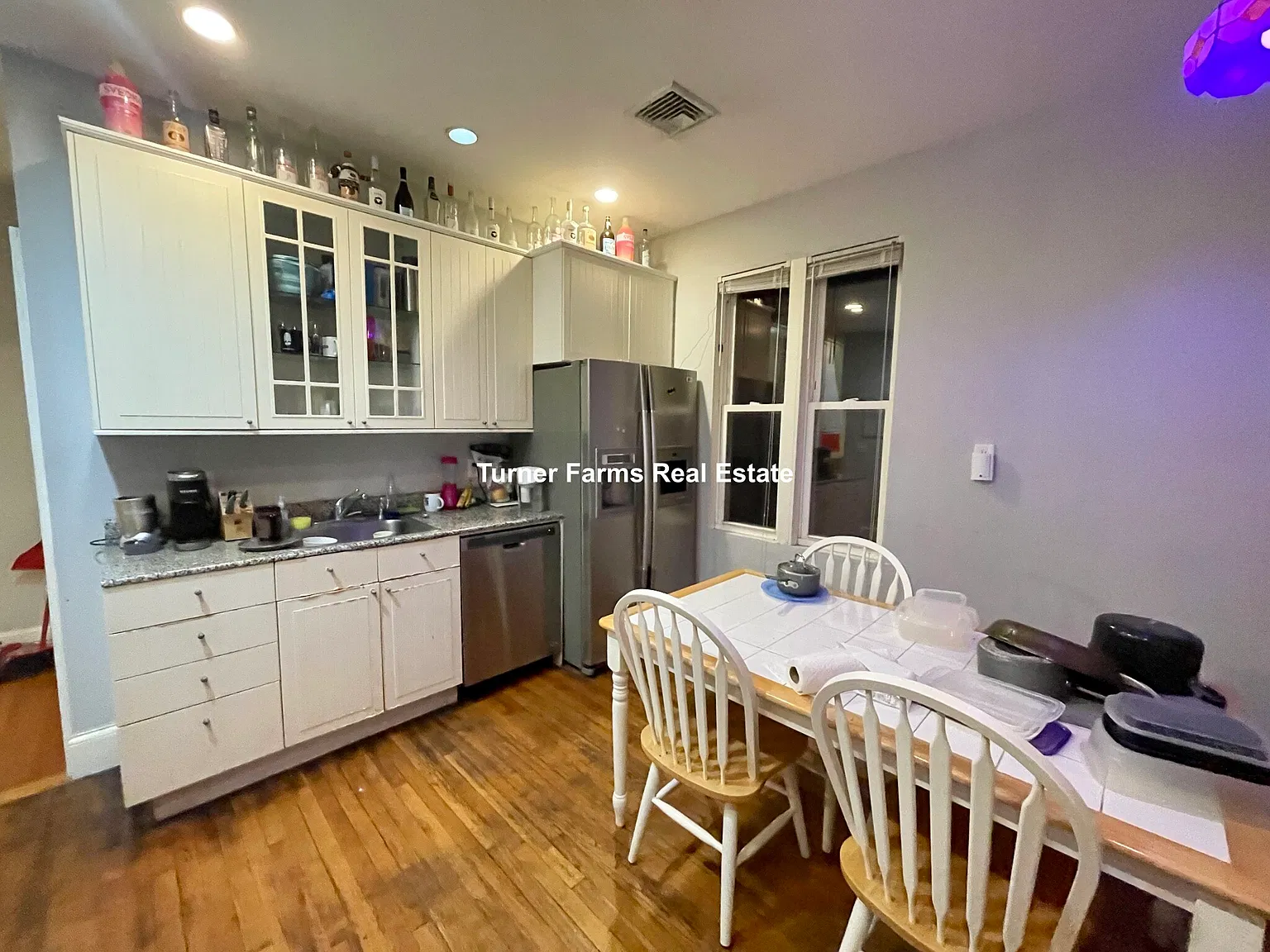 4 bed, 9999 sqft, $6,999 — Photo 2