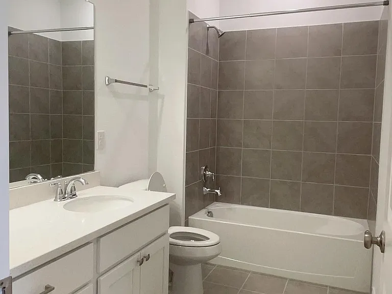 2233 Adena Springs Dr — Photo 21