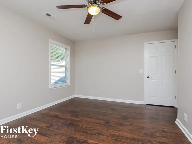 221 Shoemaker Ct — Photo 12