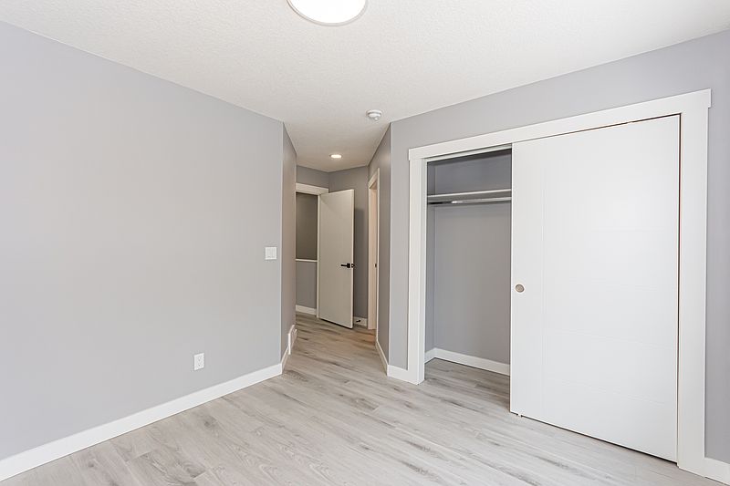 Edmonton Apartment for rent - 3 Bedrooms — photo 69