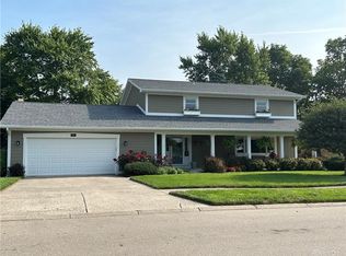 211 Finsbury Ln, Troy, OH 45373