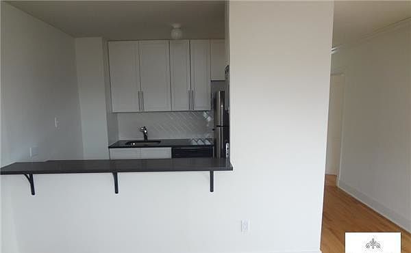 2nd image of 240 5th Ave