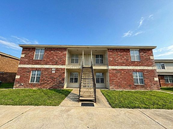 2nd image of 406 Brittney Way APT B