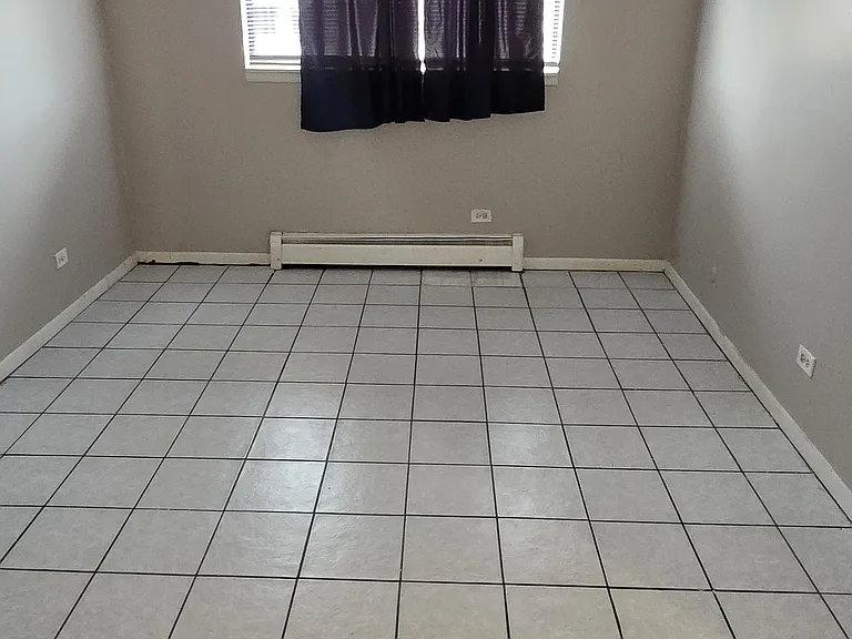 2131 Narcissus Ave #2W — Photo 7