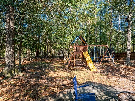 5th image of 105 Hidden Creek Cir