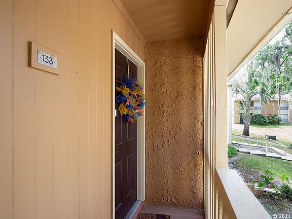 3rd image of 1810 NW 23rd Blvd #133-17