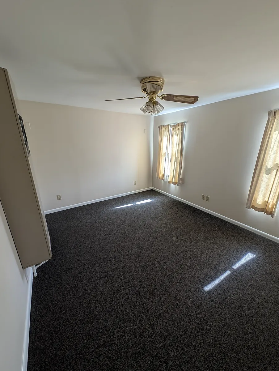 Building Photo - 330 Irvine Pl #2