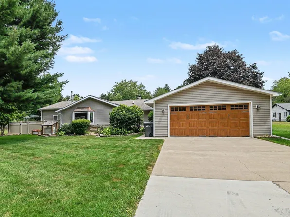 217 Prospect Ct, Bangor, MI 49013