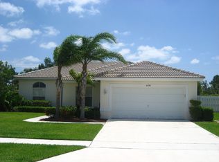 6196 Sand Hills Cir, Lake Worth, FL 33463