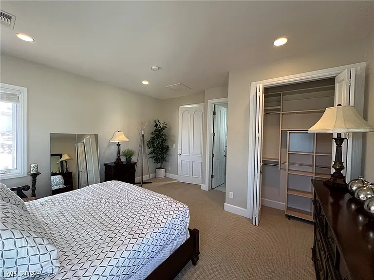 8628 Scarsdale Dr — Photo 42
