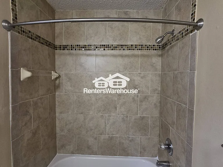 1576 Rogers Crossing Dr — Photo 26