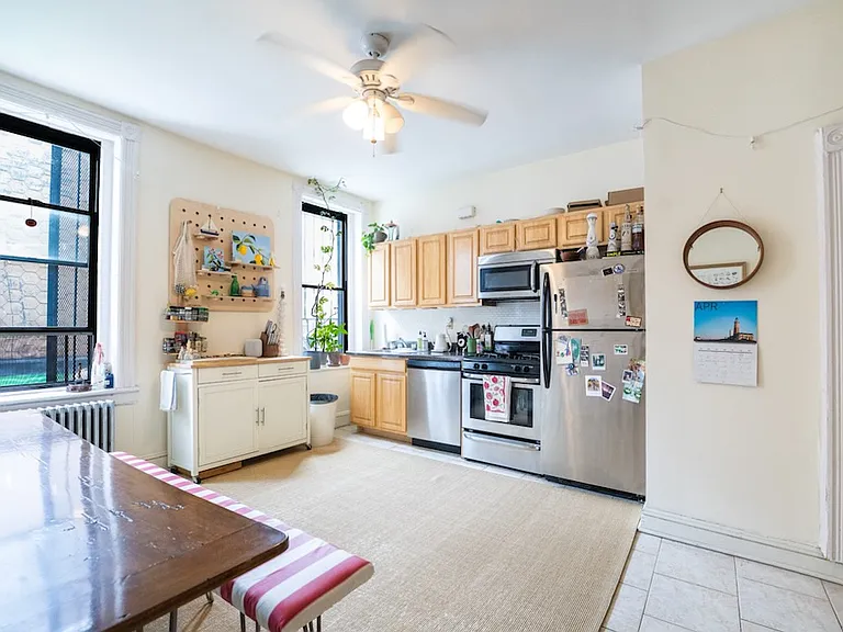 459 7th Ave #1 — Photo 3