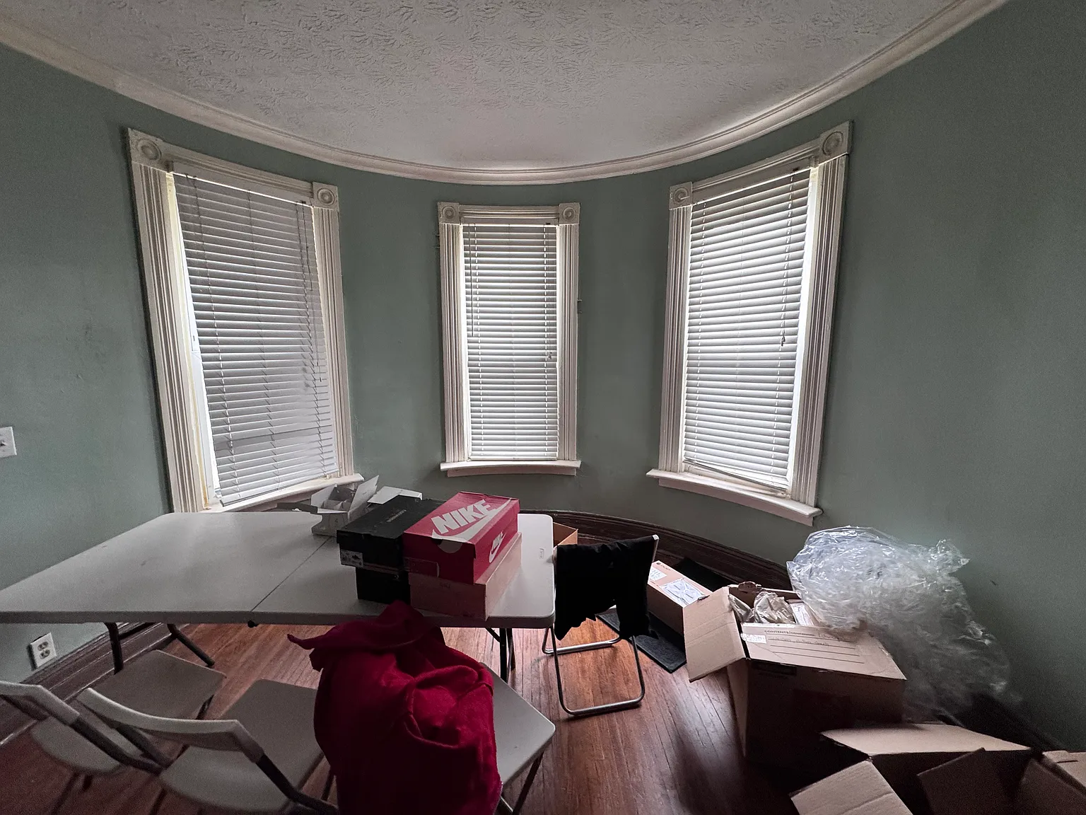 2 bed, 1250 sqft, $1,350 — Photo 2