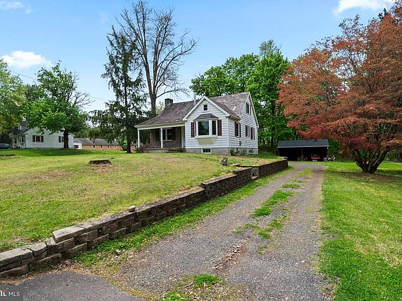 2nd image of 170 Iron Hill Rd