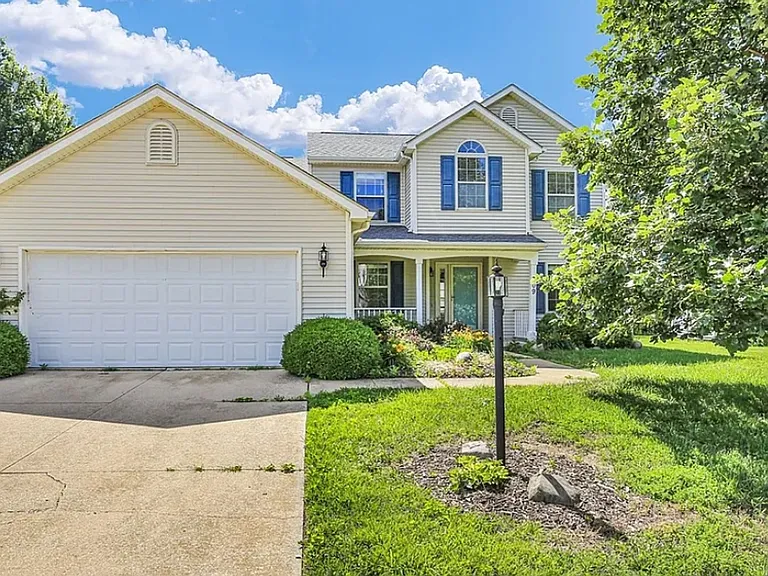 709 Indigo Dr — Photo 1