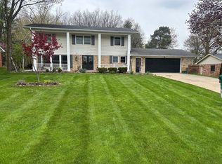 6565 Kings Pointe Rd, Grand Blanc, MI 48439