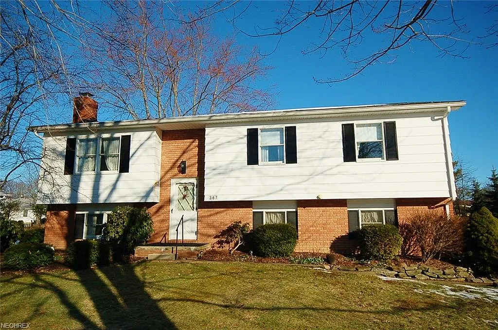 367 Orchard Ln photo 1