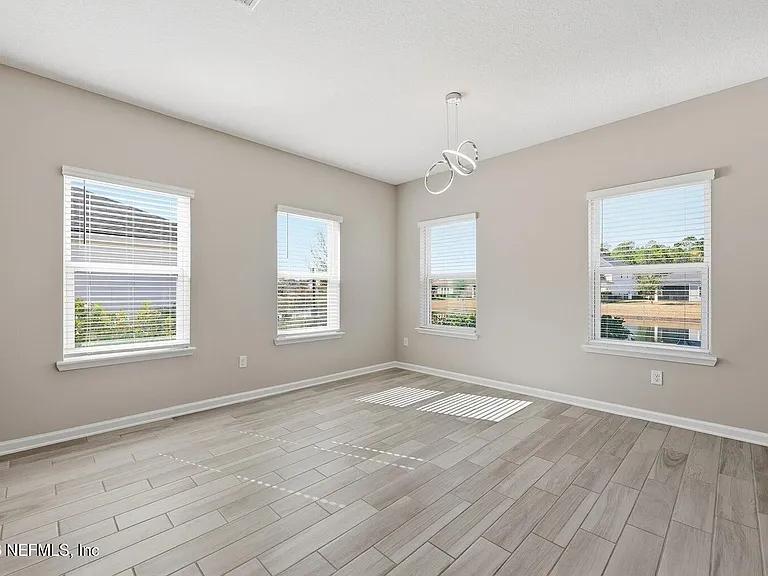 95 Strobe Ct — Photo 18