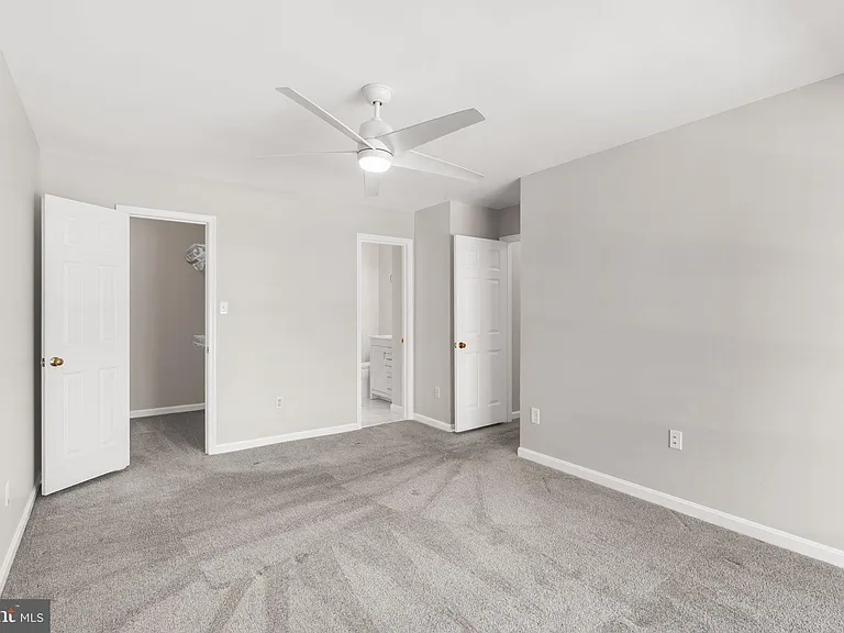 2221 Lovedale Ln #I — Photo 28