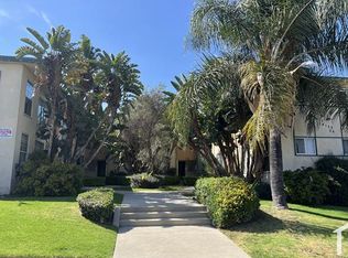 4133 Somerset Dr #C, Los Angeles, CA 90008