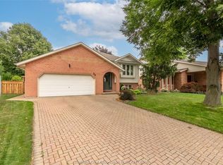 36 Plantation Pl, Chatham Kent, ON N7M 6G7