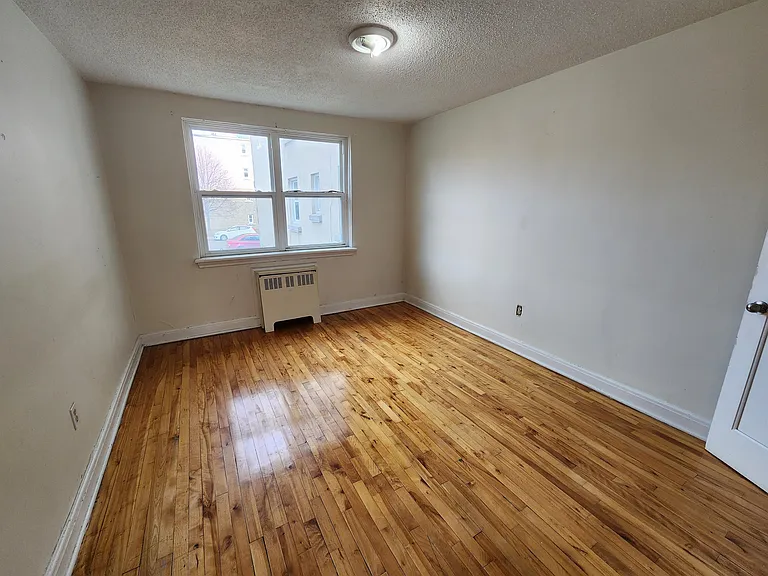 310 Blake Blvd — Photo 8