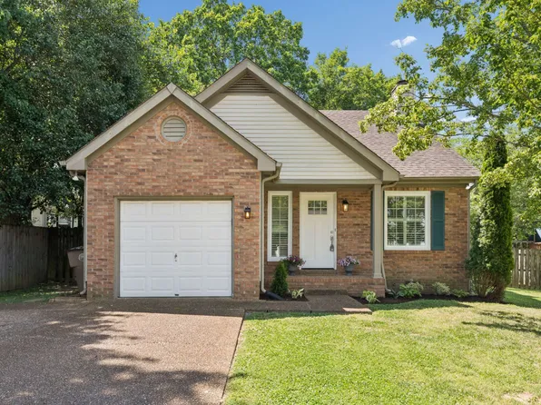 5204 Village Trce, Nashville, TN 37211