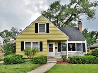 874 S Poplar Ave, Elmhurst, IL 60126