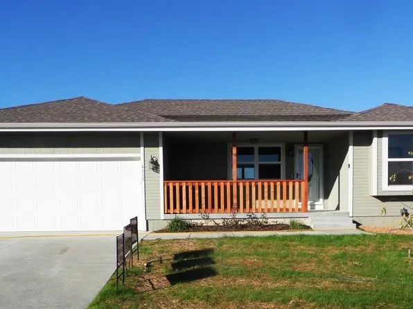 4317 SE Whiteoak Ln, Topeka, KS 66609