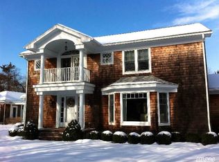 44 Apaucuck Point Rd, Westhampton, NY 11977